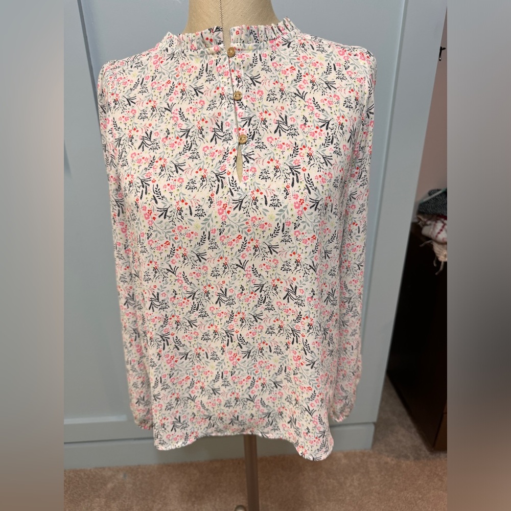 LOFT small high neck, white and colorful flowered blouse.